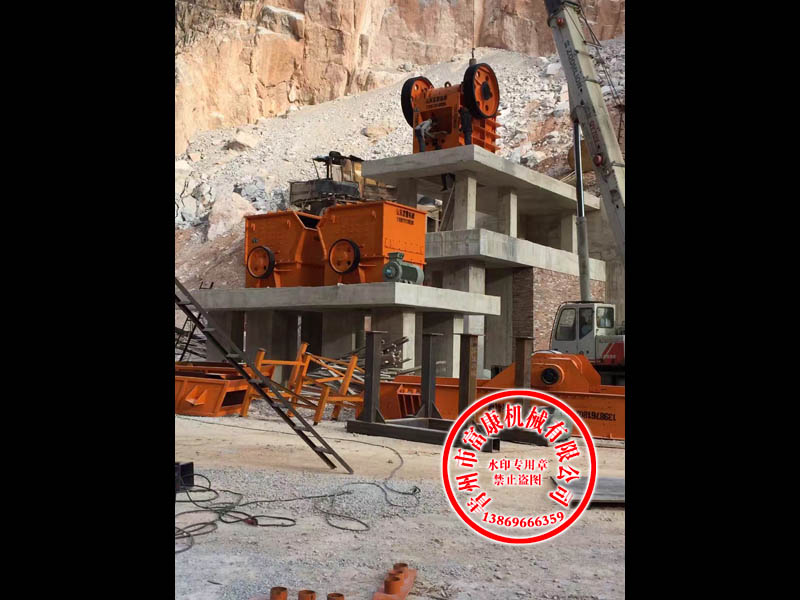 顎式破碎機(jī)