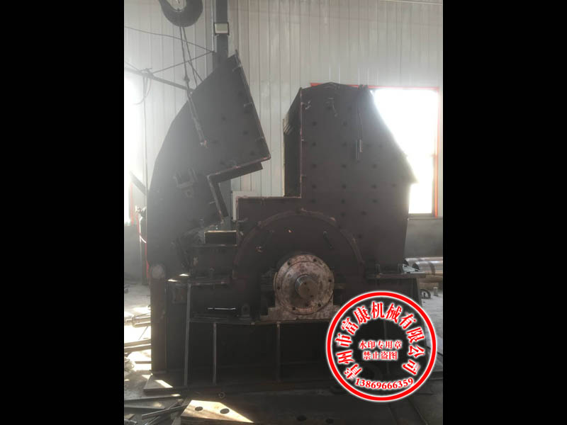 重錘式半移動(dòng)破碎機(jī)廠家